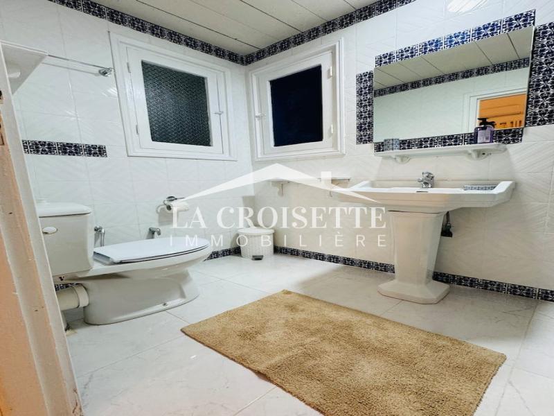 Appartement meublé S+3 avec piscine à La Marsa
